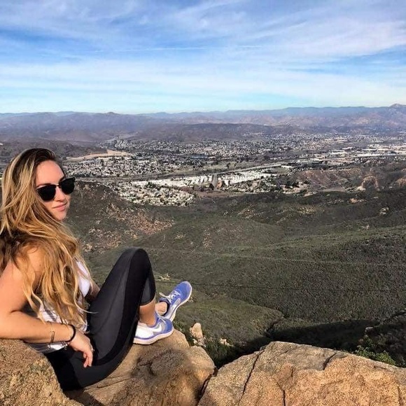 Meet your Posher, Michelle - Picture 9 of 16